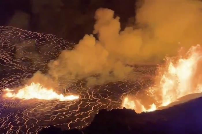 夏威夷基拉韋厄火山發生噴發